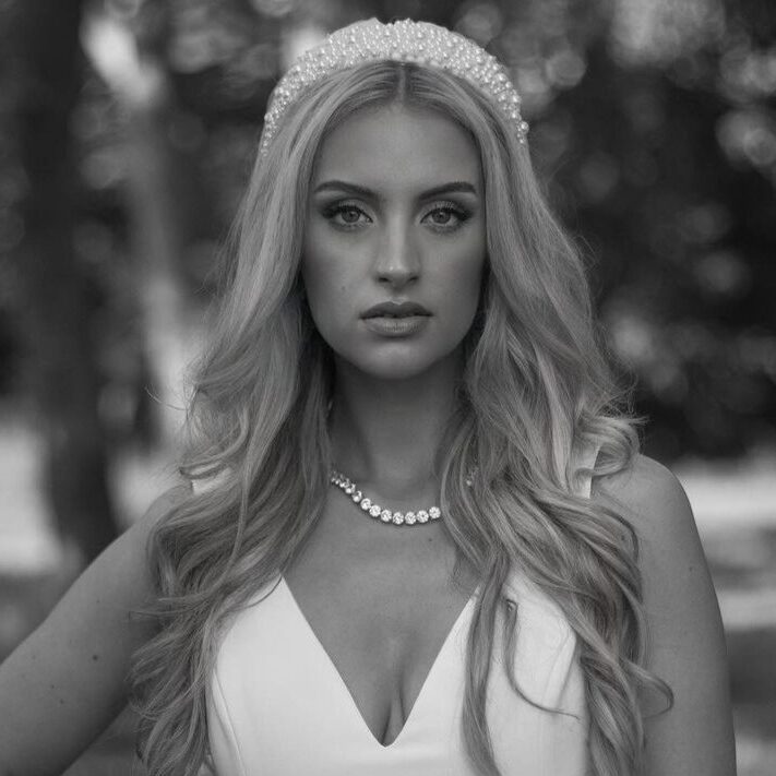 Beautiful bridal hair styling by Trish